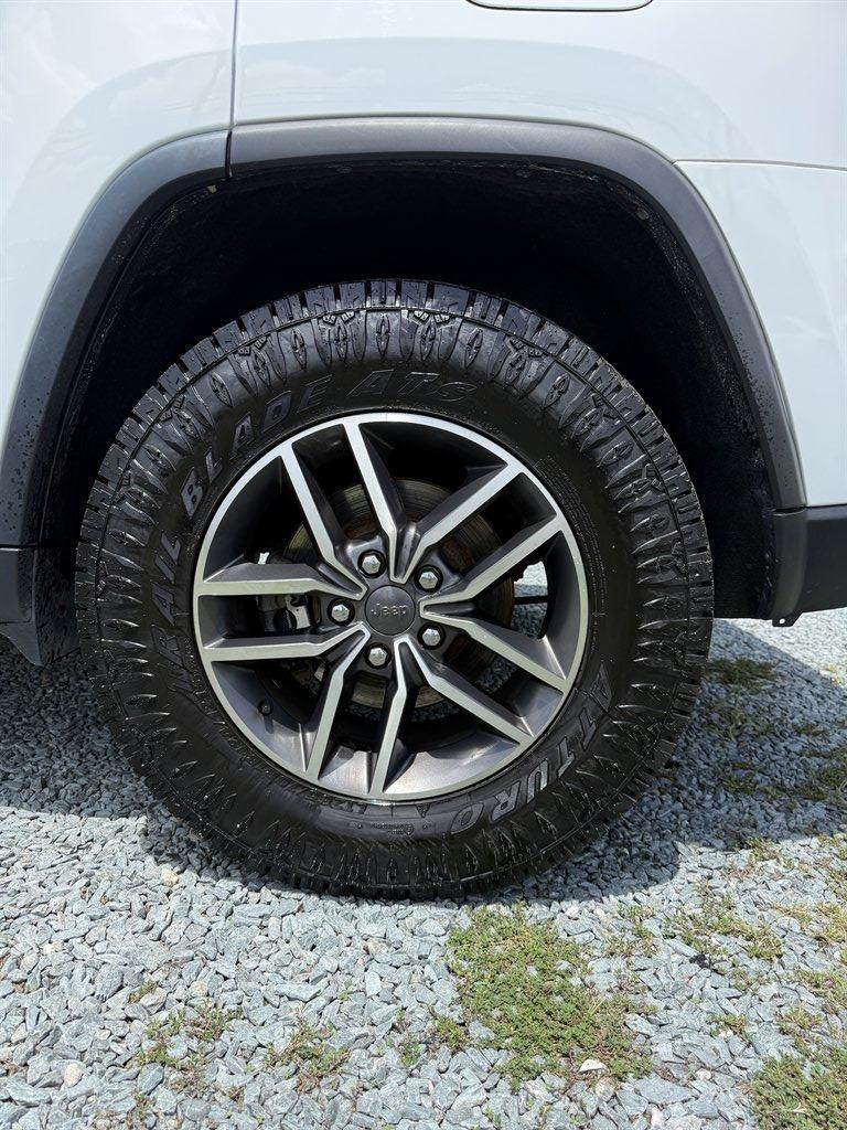 2020 Jeep Cherokee - $13,999