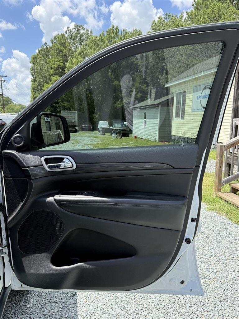 2020 Jeep Cherokee - $13,999