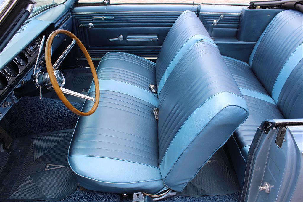 1965 Pontiac Tempest V8 photo