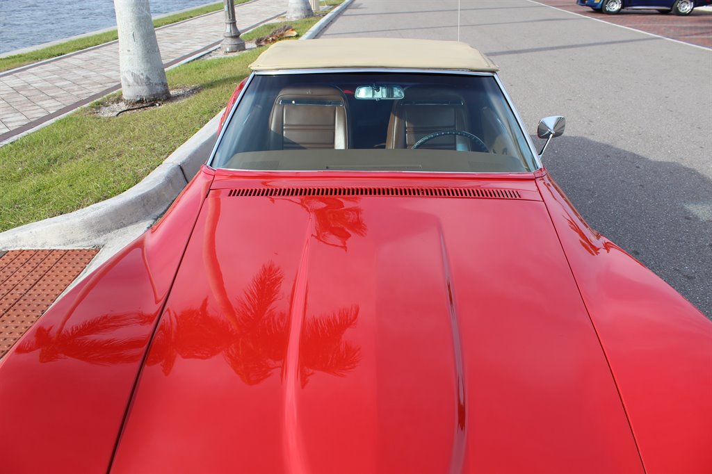 1972 Chevrolet Corvette Convertible - $39,995