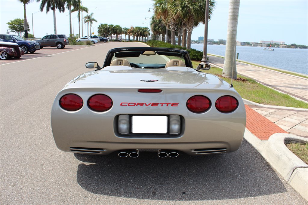 2002 CHEVROLET Corvette Convertible - $24,995