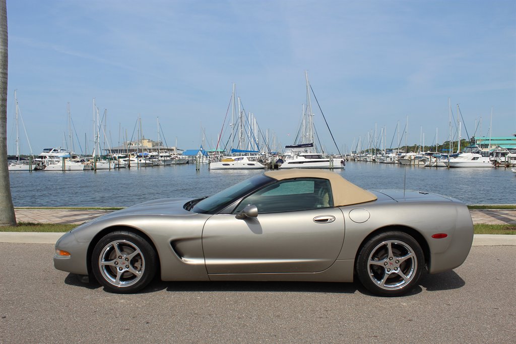 2002 CHEVROLET Corvette Convertible - $24,995