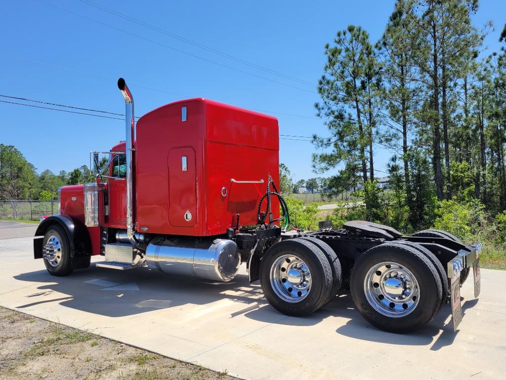 1997 Peterbilt 379 - $64,900