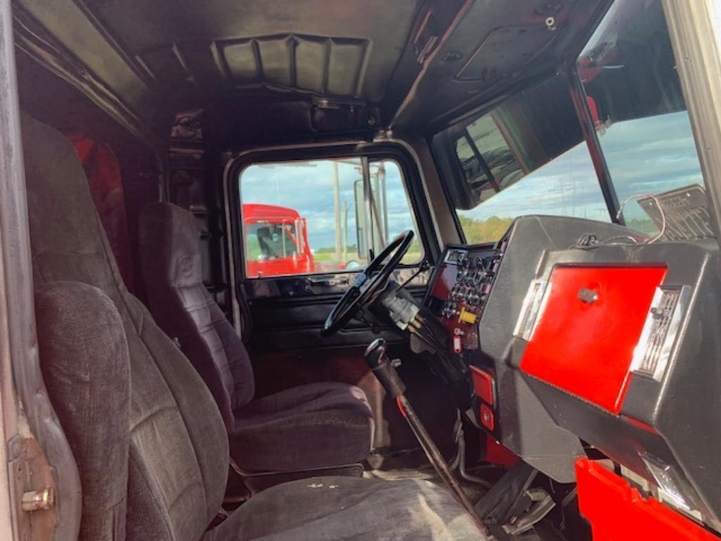 1997 Peterbilt 379 - $64,900