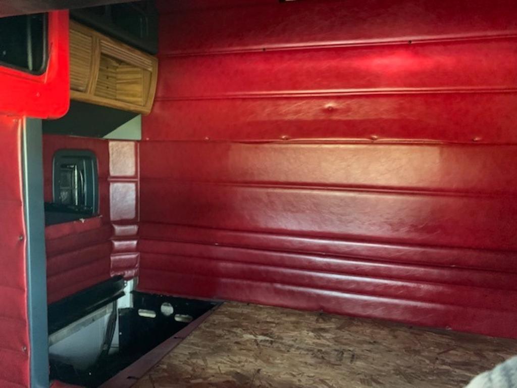 1997 Peterbilt 379 - $64,900