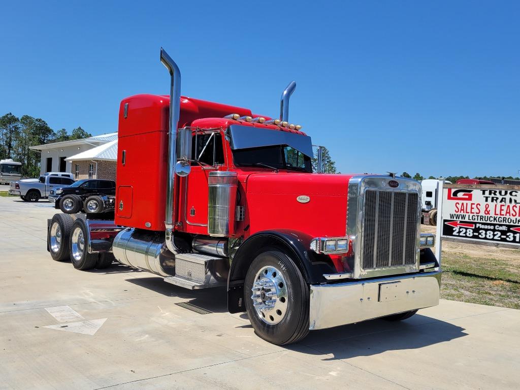 1997 Peterbilt 379 - $64,900