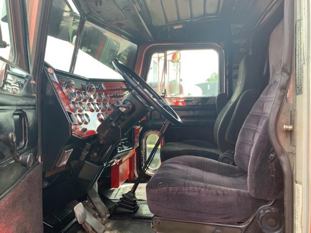 1997 Peterbilt 379 - $64,900