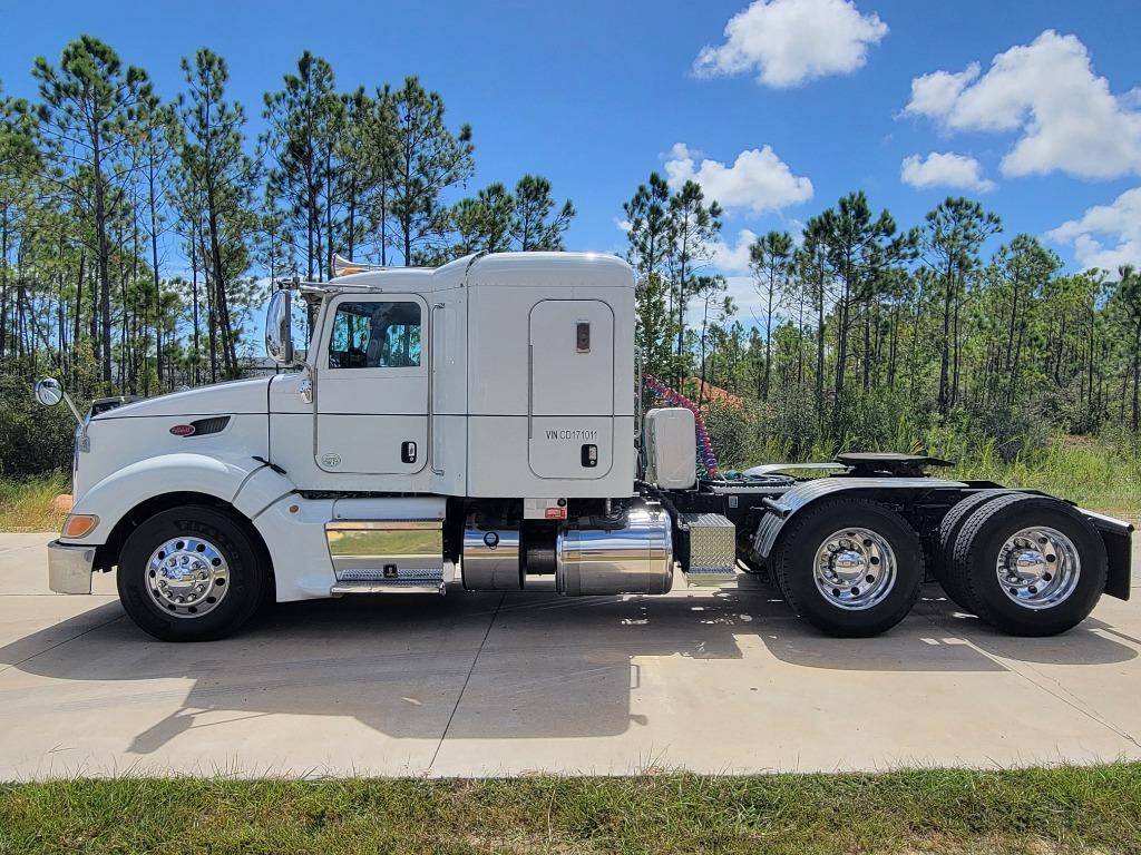 2012 Peterbilt 386 - $44,900