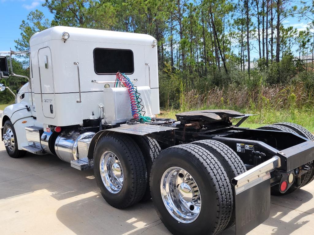 2012 Peterbilt 386 - $44,900