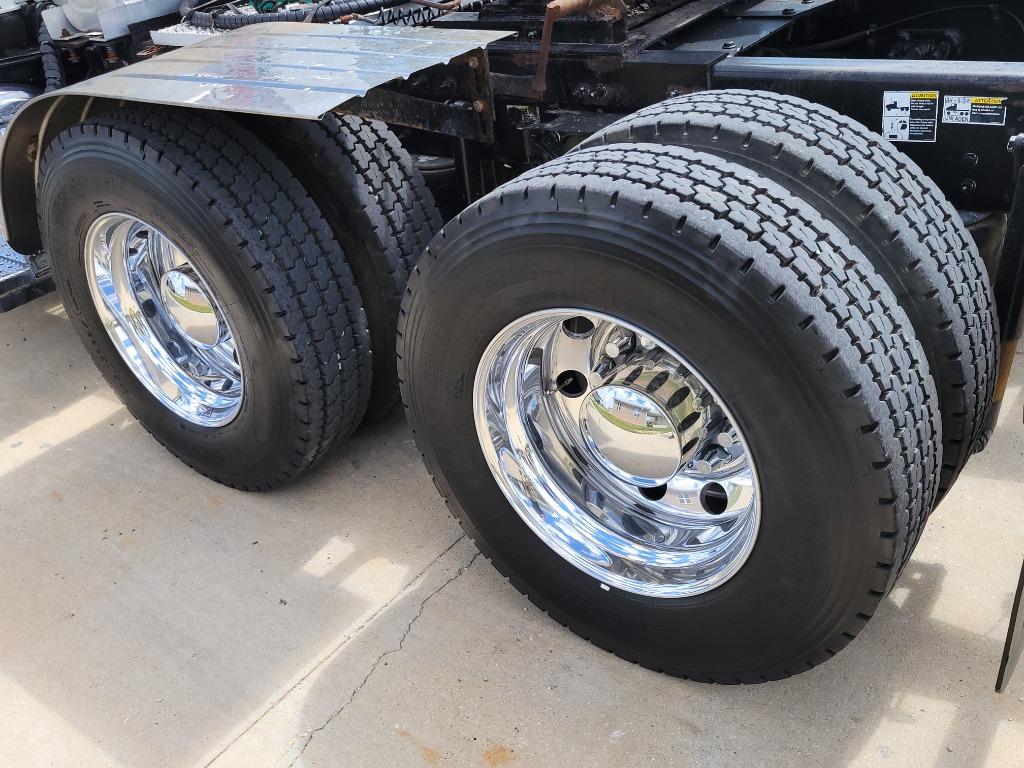 2012 Peterbilt 386 - $44,900