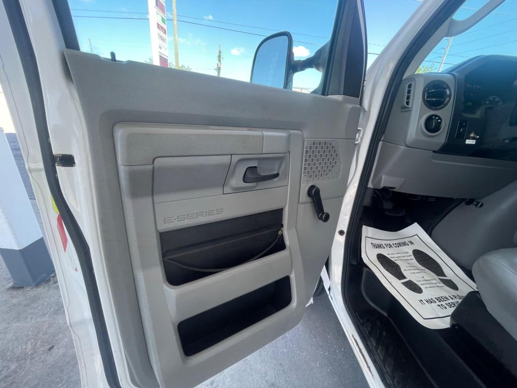 2014 Ford E-150 E-150 photo