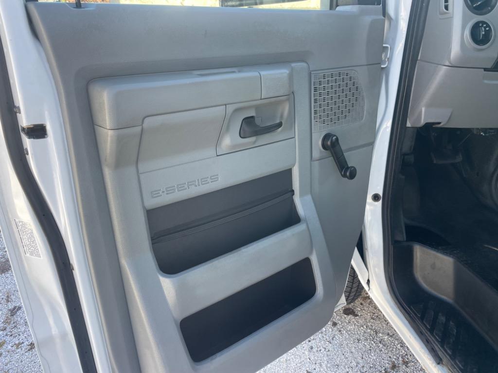 2012 Ford E-350 - $19,900
