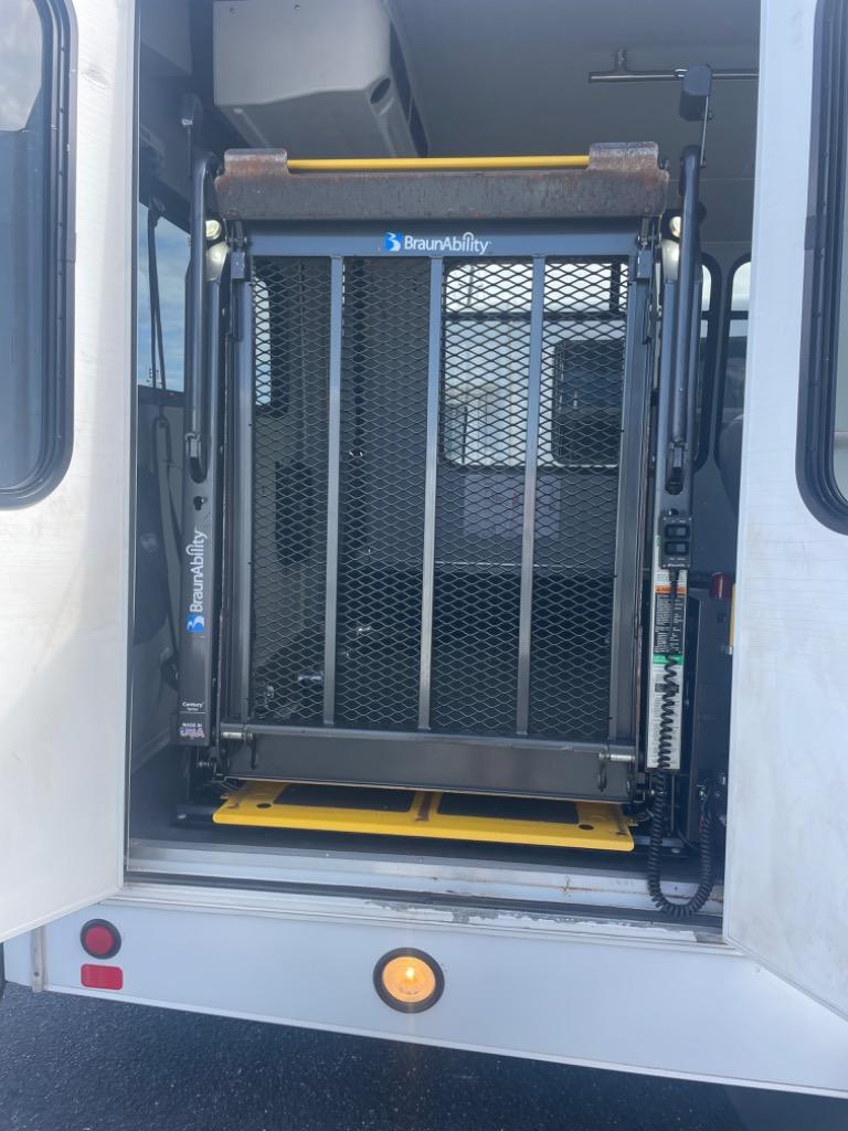 2015 Ford E-450 - $23,000