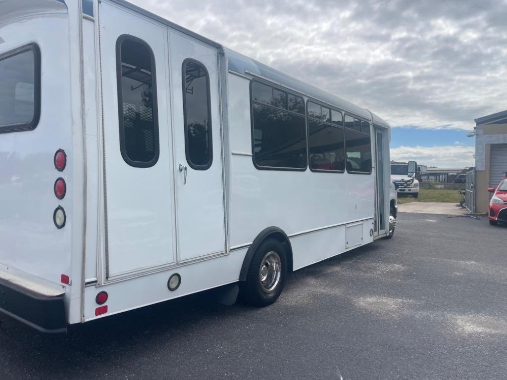 2015 Ford E-450 - $23,000