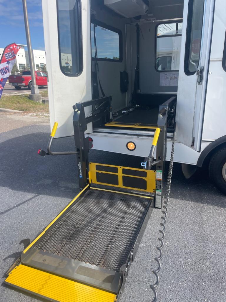 2015 Ford E-450 - $23,000