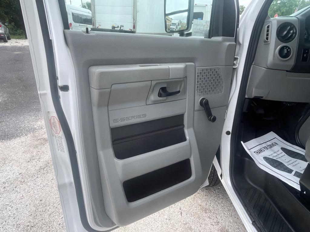 2012 Ford E-350 - $19,932