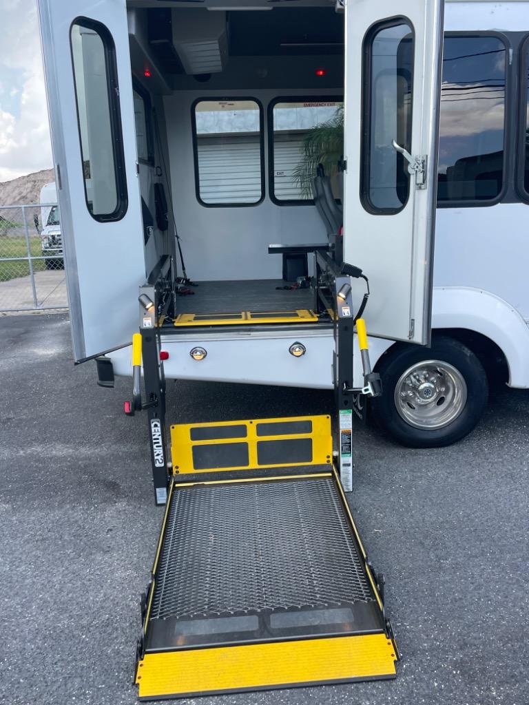 2012 Ford E-350 - $19,932