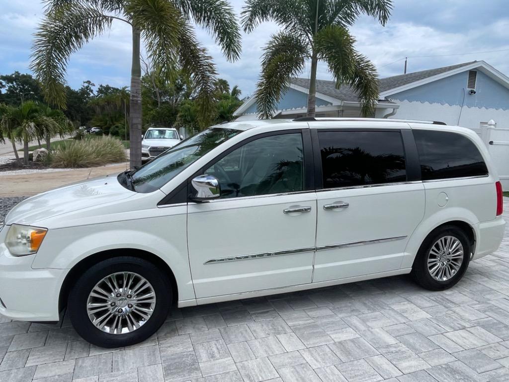 2011 Chrysler Town & Country - $9,932