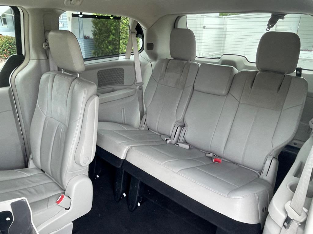 2011 Chrysler Town & Country - $9,932