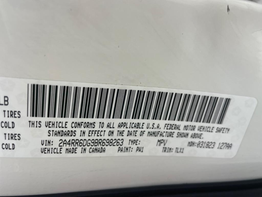 2011 Chrysler Town & Country - $9,932