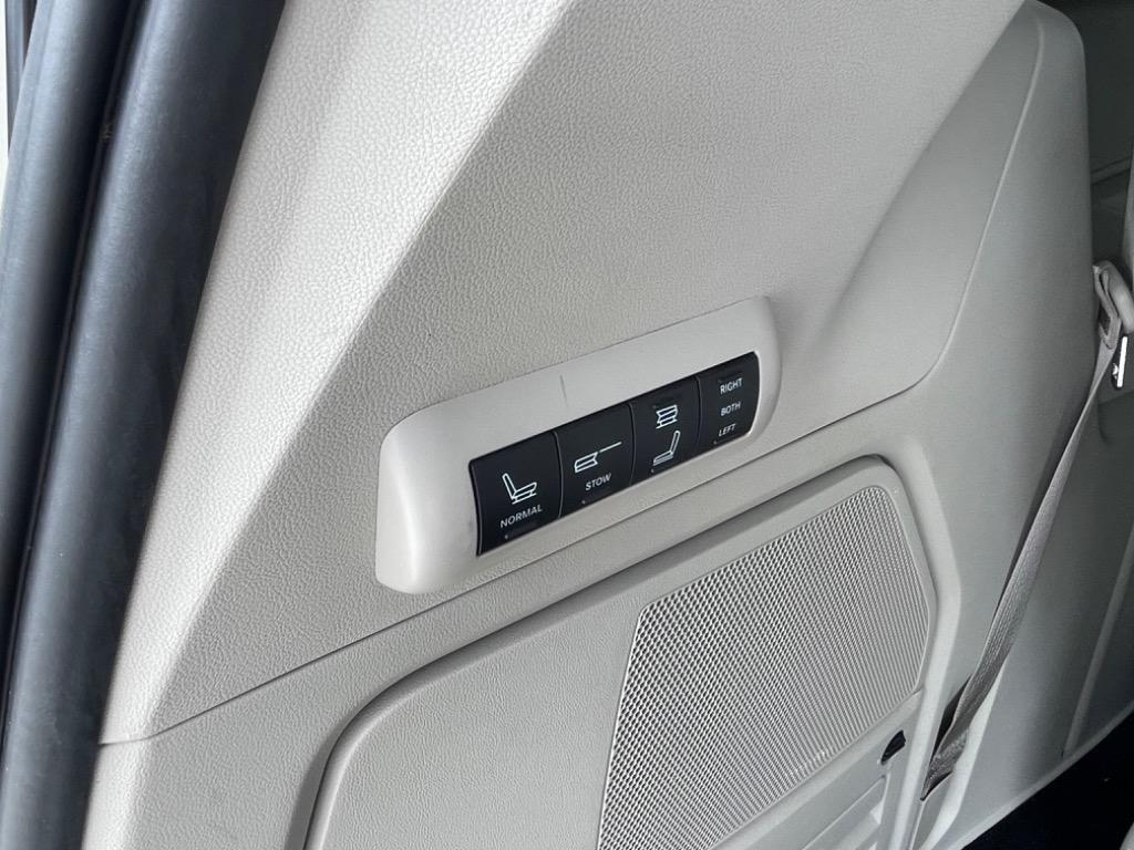 2011 Chrysler Town & Country - $9,932