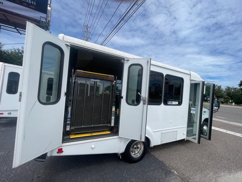 2016 Ford E-350 - $25,900