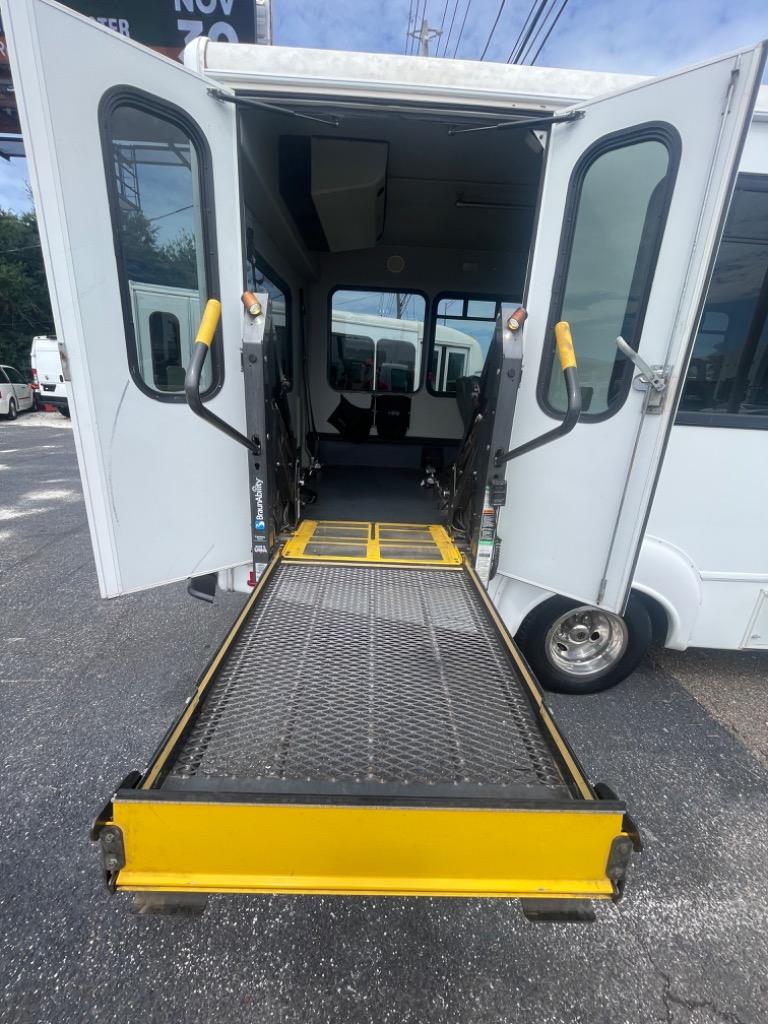 2016 Ford E-350 - $25,900