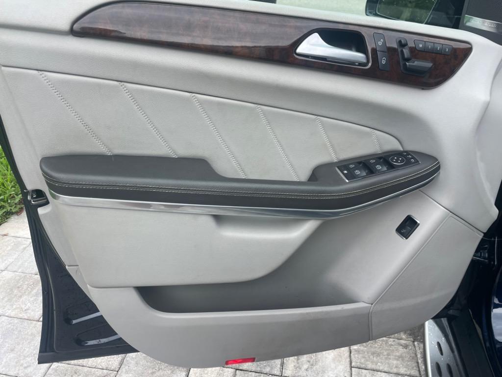 2014 Mercedes-Benz GL-Class - $12,500