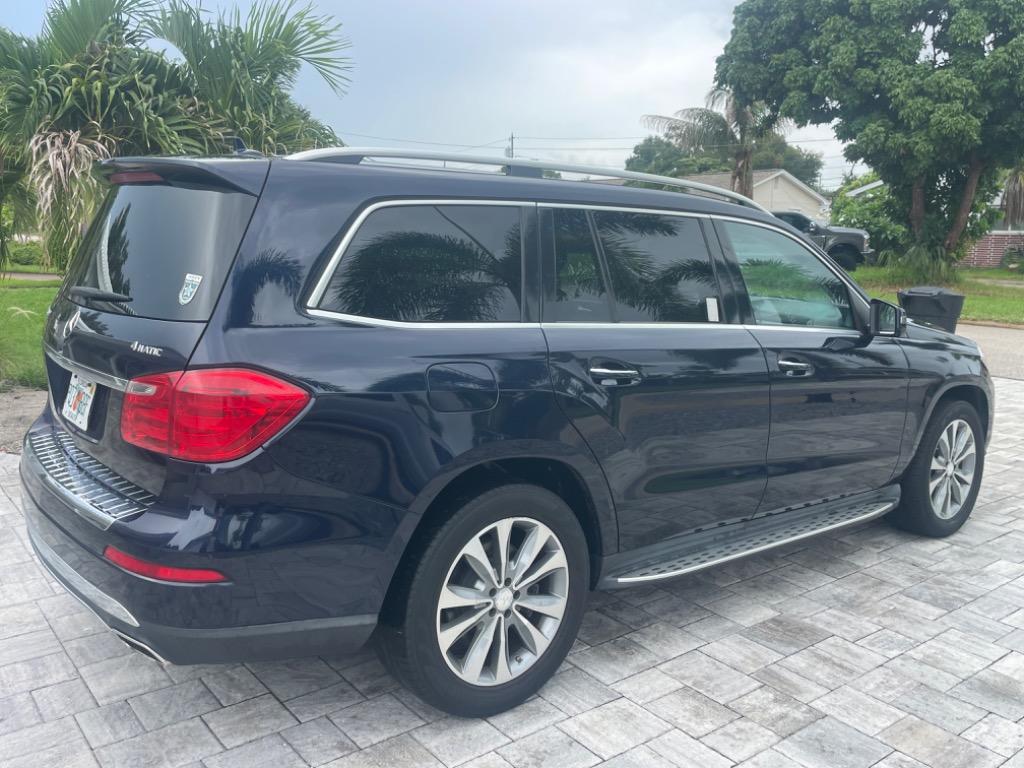 2014 Mercedes-Benz GL-Class - $12,500