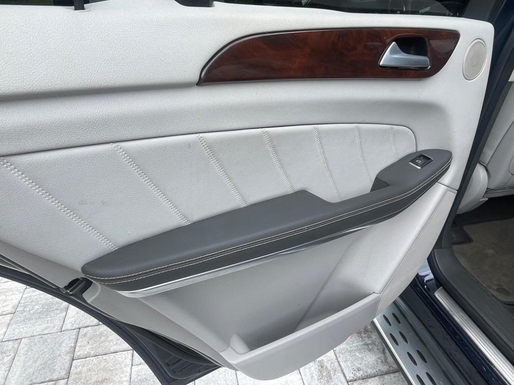 2014 Mercedes-Benz GL-Class - $12,500