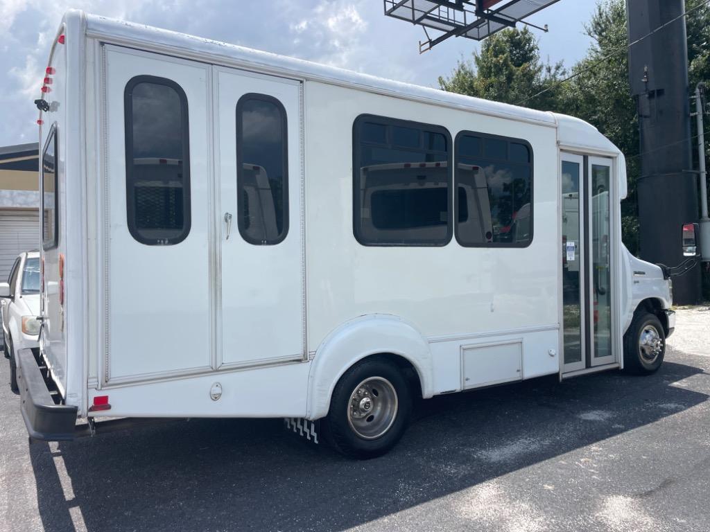 2015 Ford E-350 - $24,900