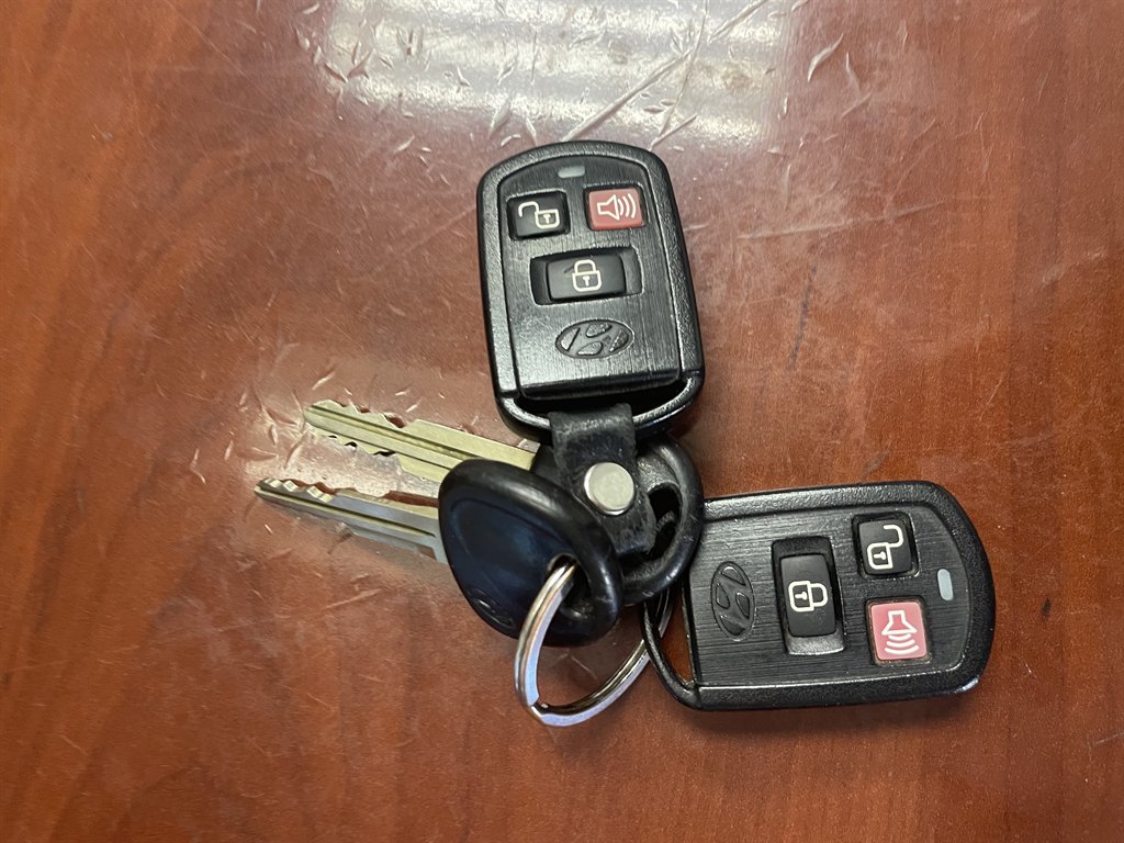 2006 Hyundai Elantra - $2,500