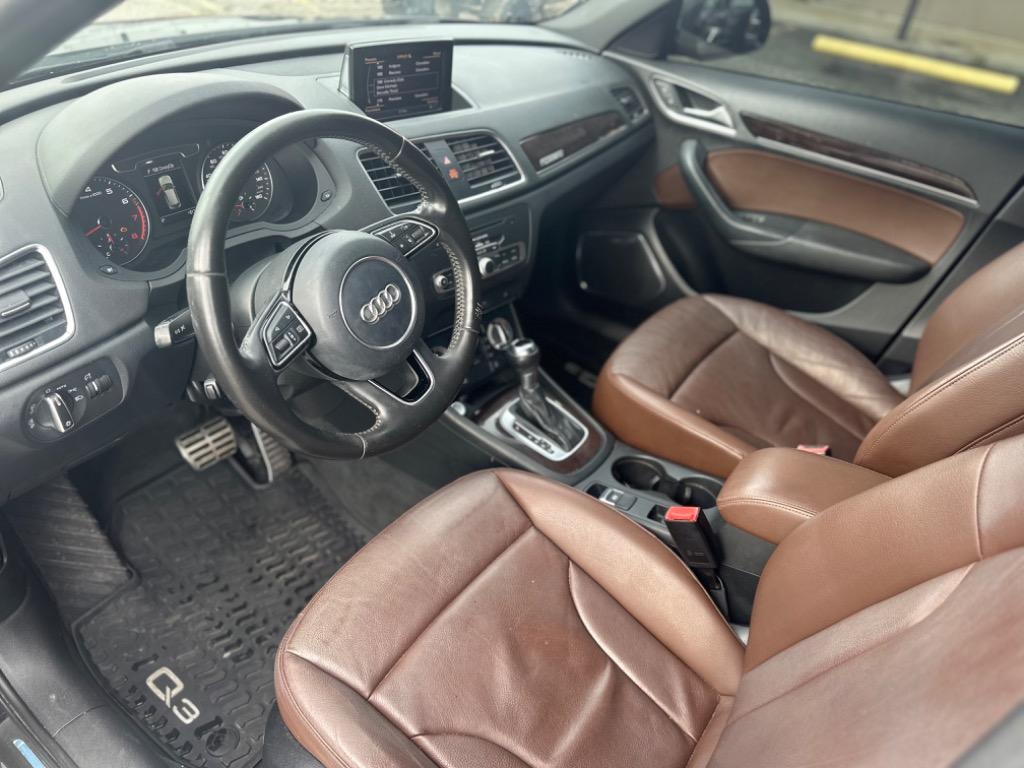 2015 Audi Q3 Prestige photo