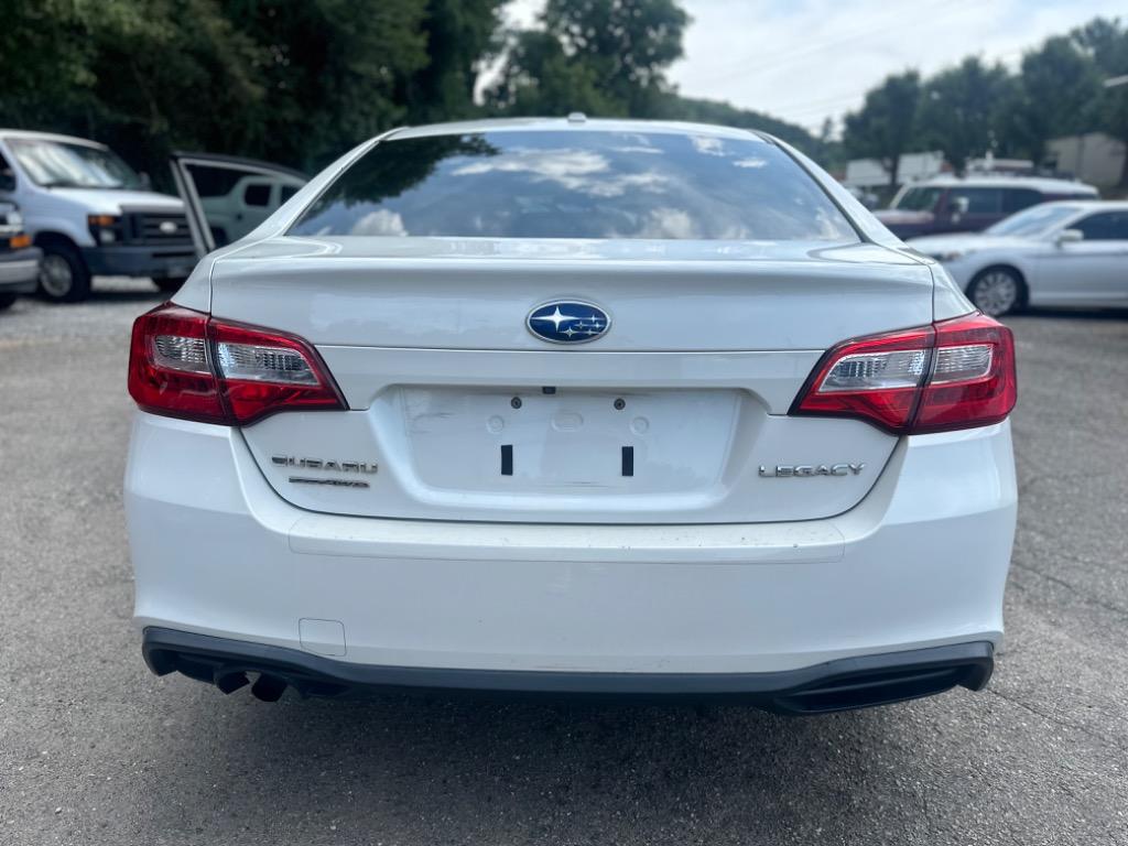 2019 Subaru Legacy photo