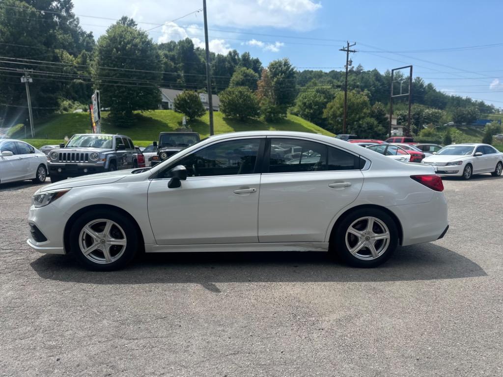 2019 Subaru Legacy photo
