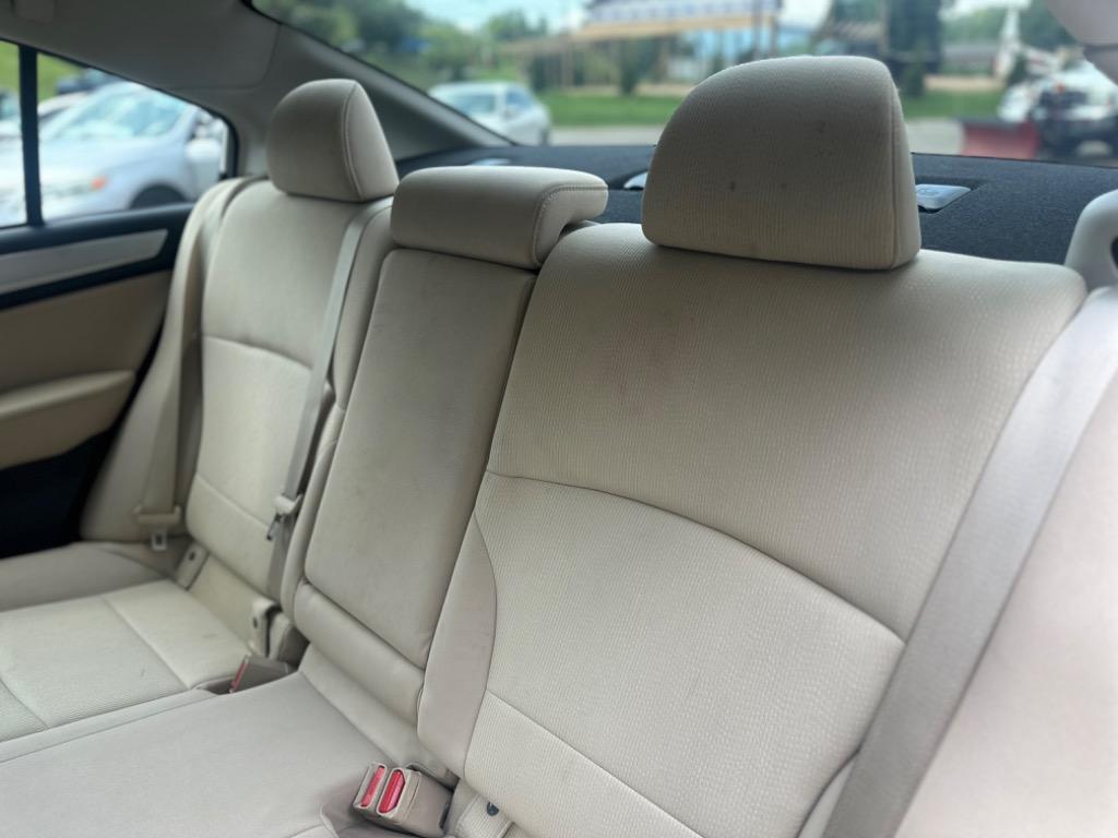 2019 Subaru Legacy photo