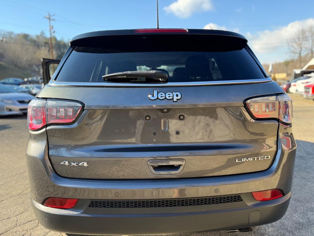 2018 Jeep Compass Limited photo