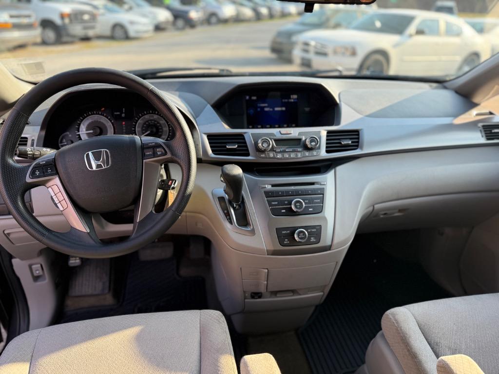 2017 Honda Odyssey LX photo
