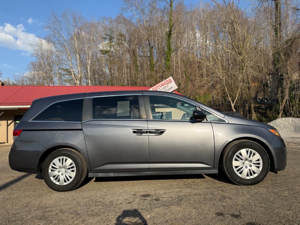 2017 Honda Odyssey LX photo