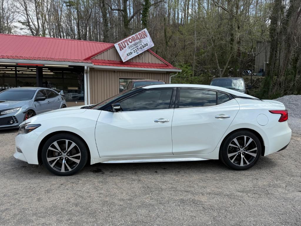 2018 Nissan Maxima Platinum photo