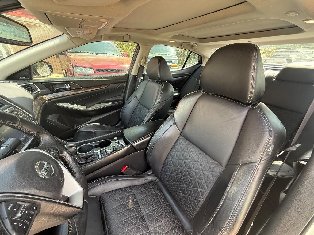 2018 Nissan Maxima Platinum photo