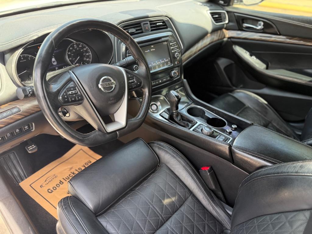 2018 Nissan Maxima Platinum photo