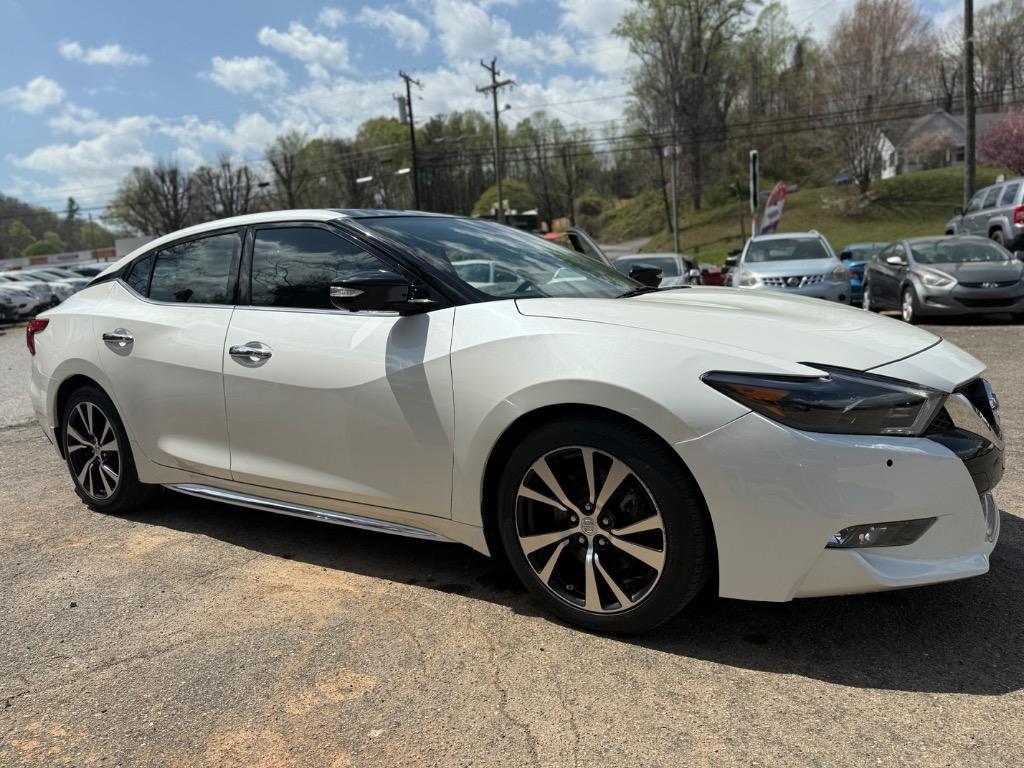 2018 Nissan Maxima Platinum photo