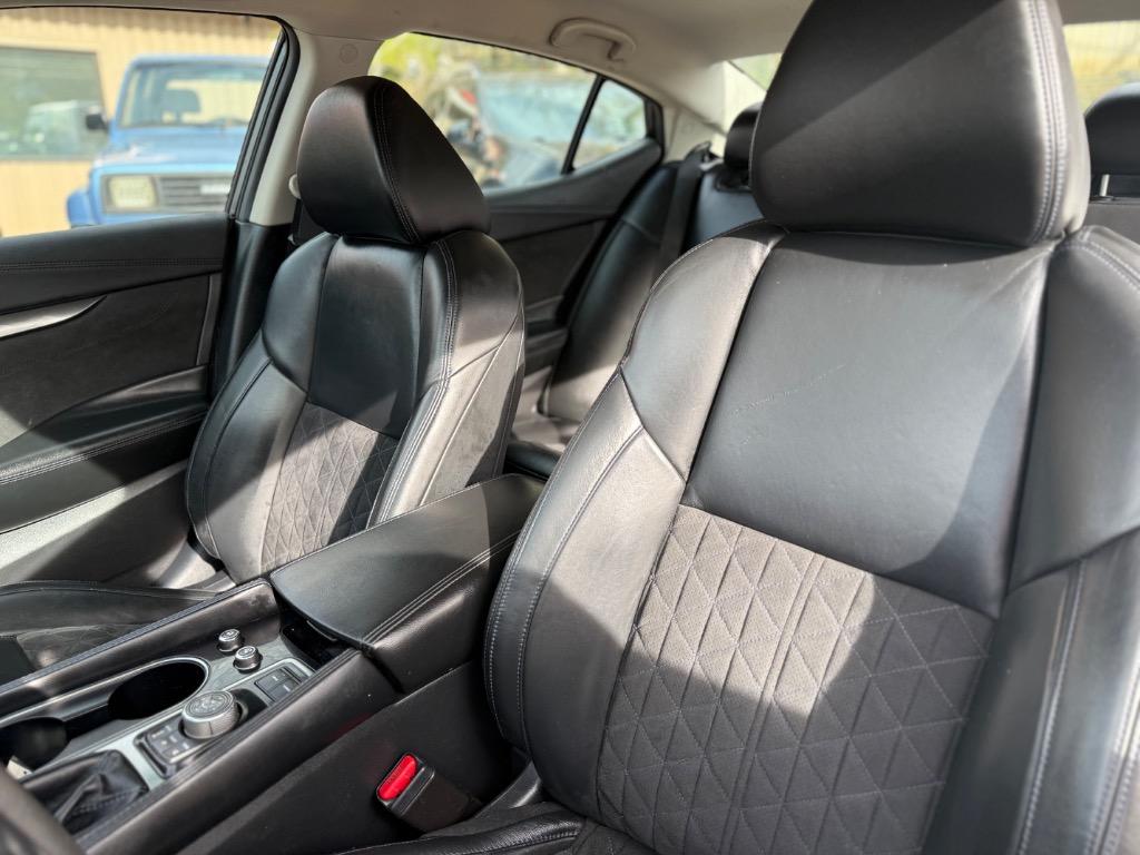2016 Nissan Maxima SR photo