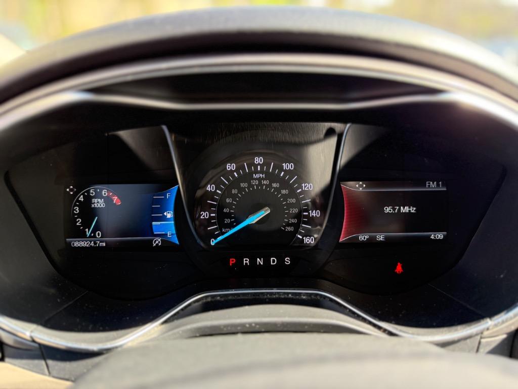 2017 Ford Fusion SE photo