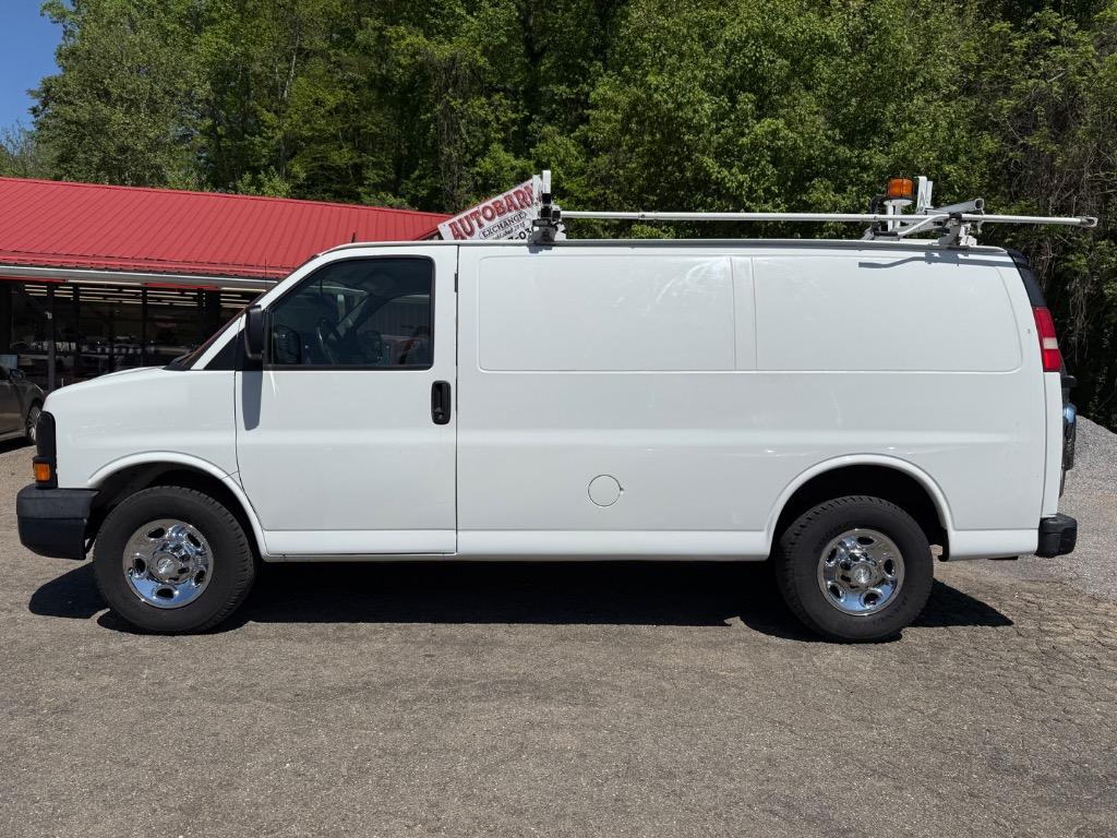 2015 Chevrolet G2500 Vans Express photo