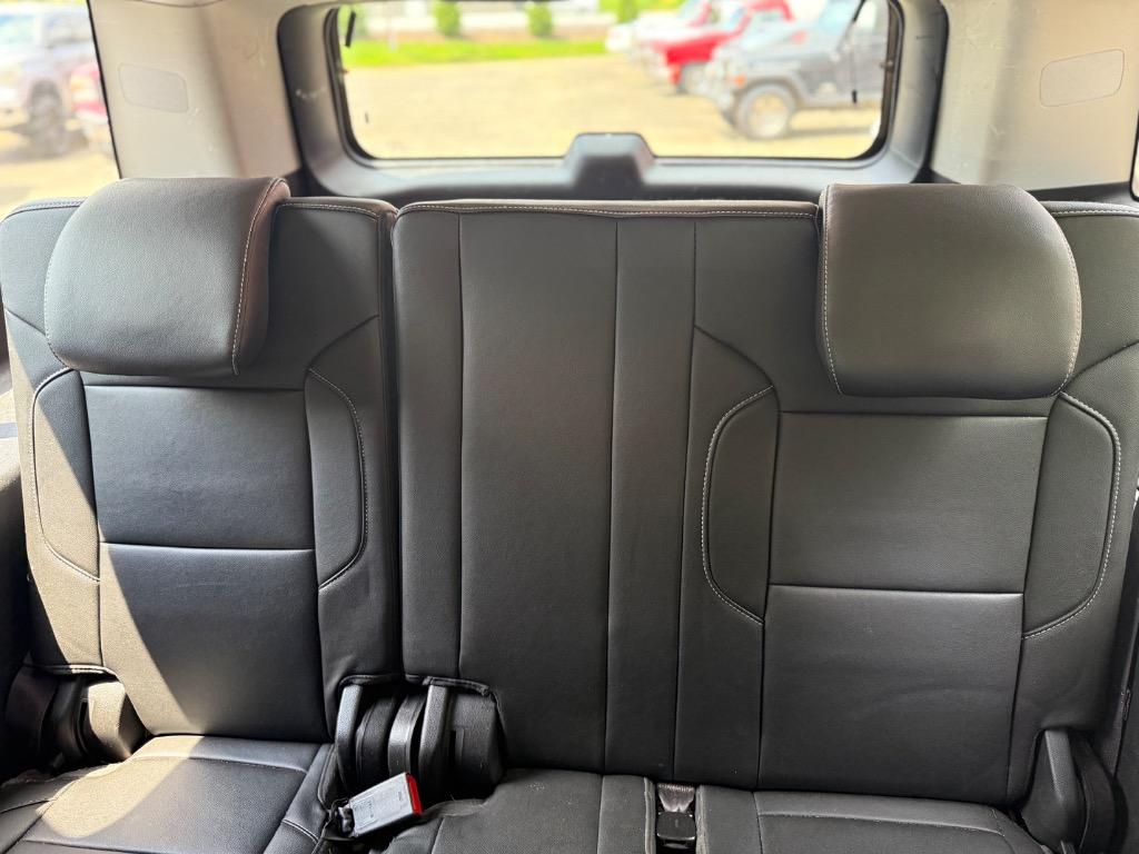 2016 Chevrolet Suburban - $18,250