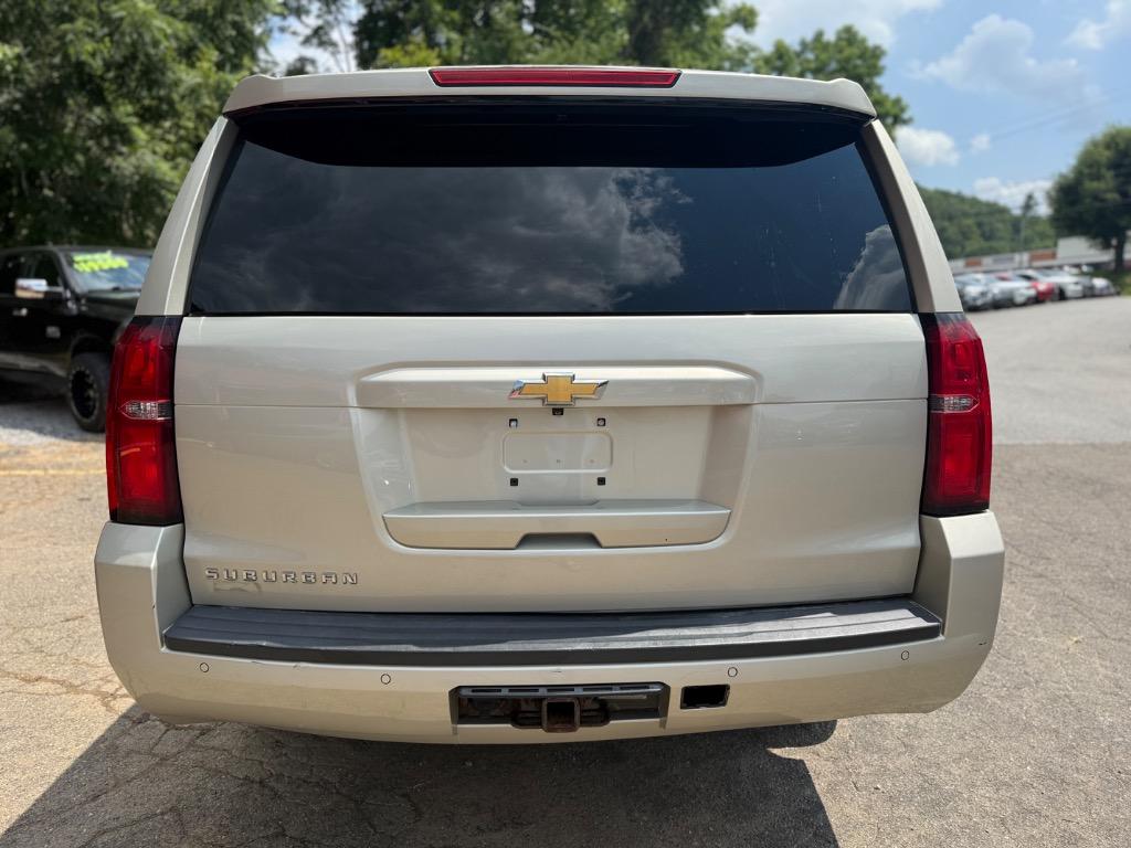 2016 Chevrolet Suburban - $18,250