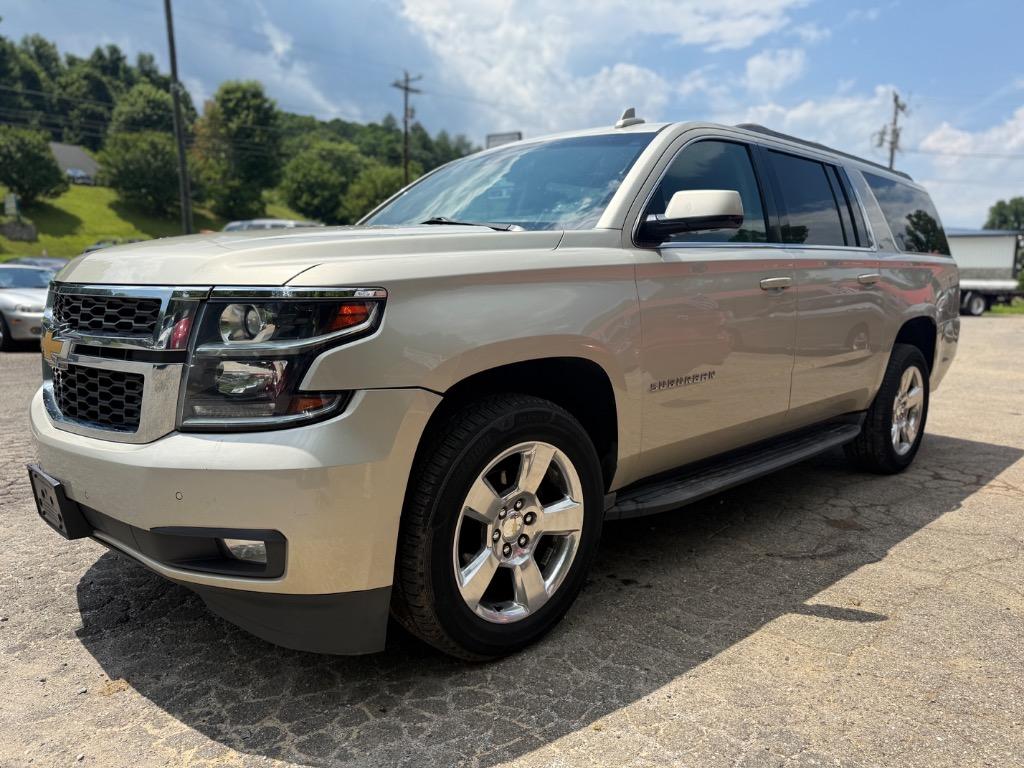 2016 Chevrolet Suburban - $18,250