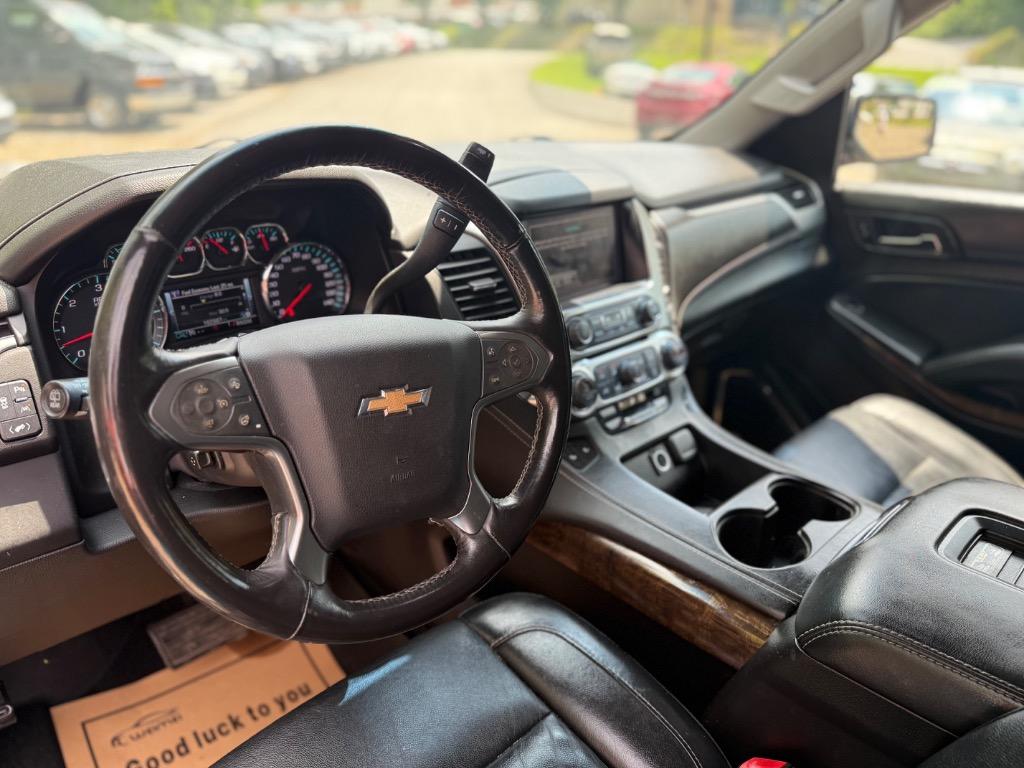 2016 Chevrolet Suburban - $18,250